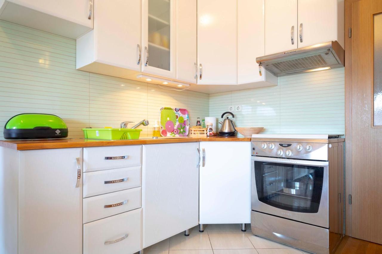 Apartman Adriatic Sea Promajna Ngoại thất bức ảnh