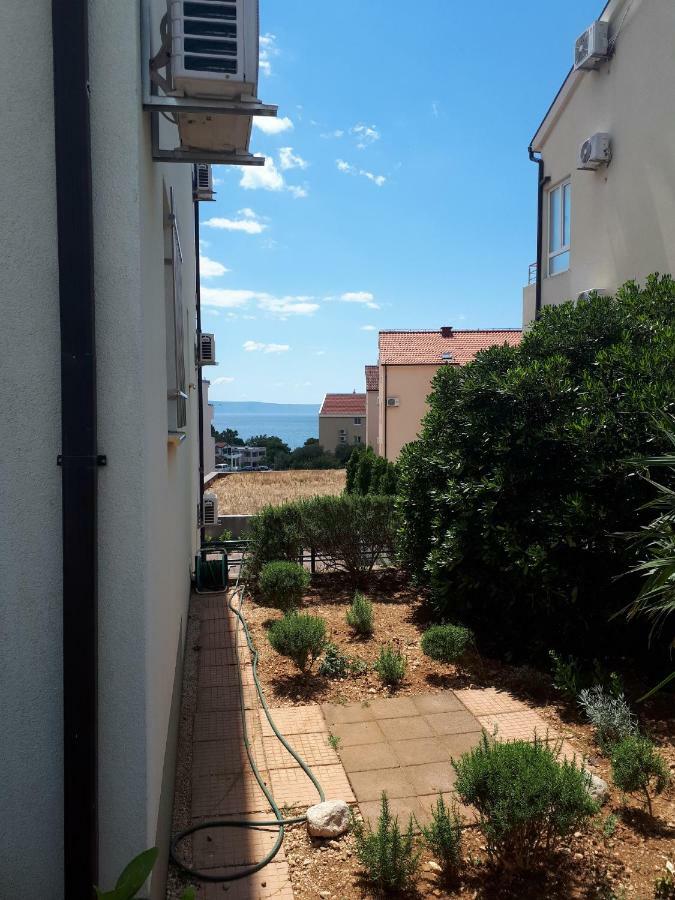 Apartman Adriatic Sea Promajna Ngoại thất bức ảnh