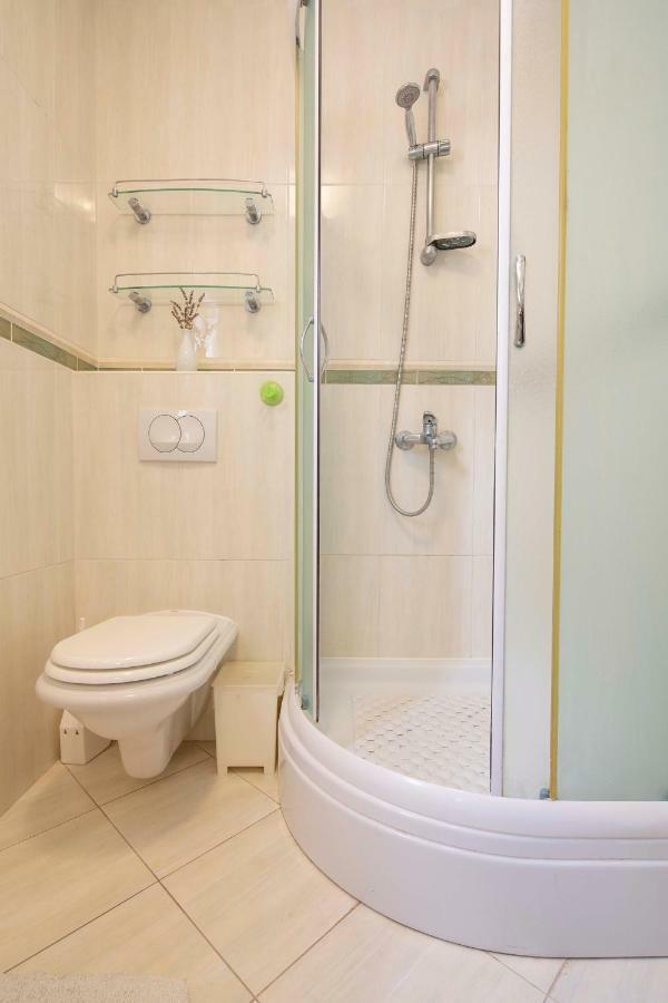 Apartman Adriatic Sea Promajna Ngoại thất bức ảnh